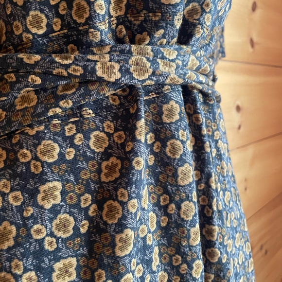 Toad and Co. v-neck 100% cotton dress - Picture 4 of 7